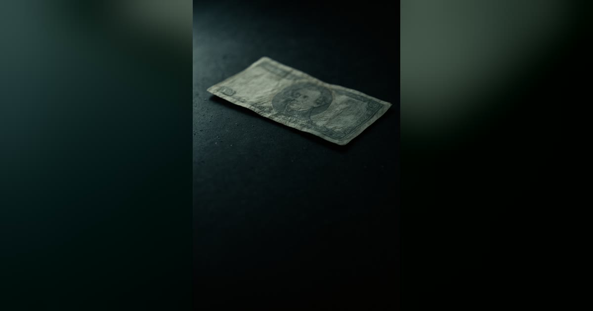 お札の上で、菌はどれくらい生きてる？