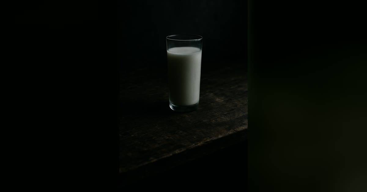 牛乳の飲みすぎは、体に悪い？